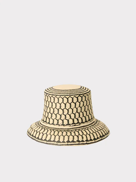 Ani Bucket Hat - Black