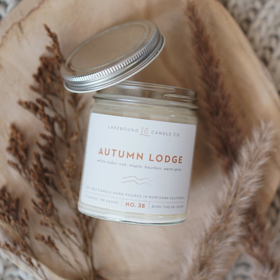 Load image into Gallery viewer, AUTUMN LODGE SOY CANDLE
