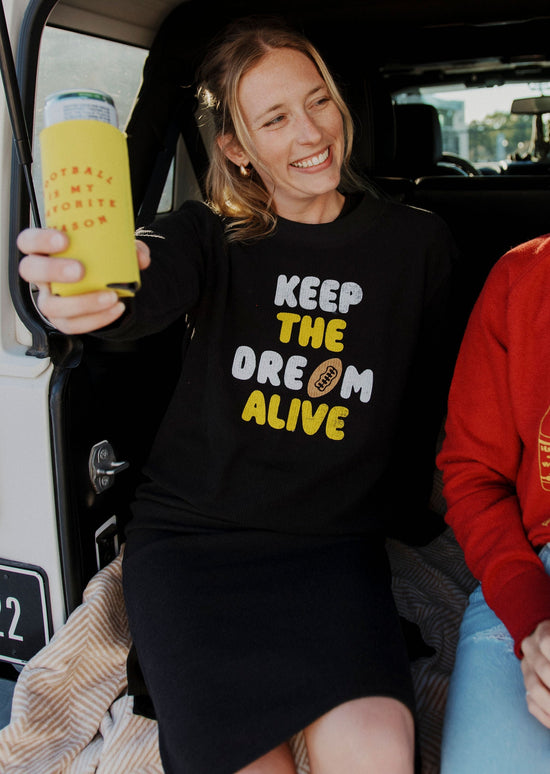 Load image into Gallery viewer, KEEP THE DREAM ALIVE RIBBED SWEATSHIRT BLACK/GOLD
