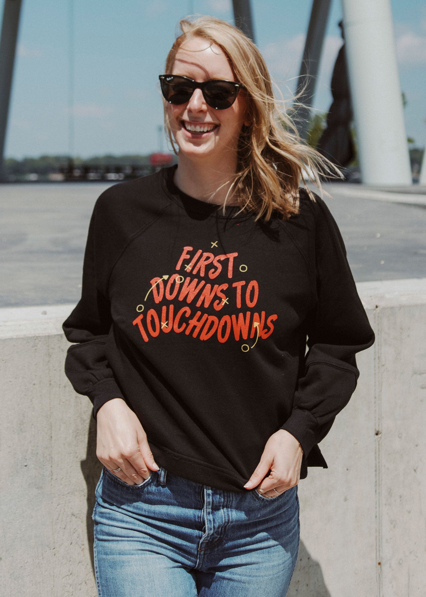 FIRST DOWNS TO TOUCHDOWNS SWEATSHIRT RED/GOLD