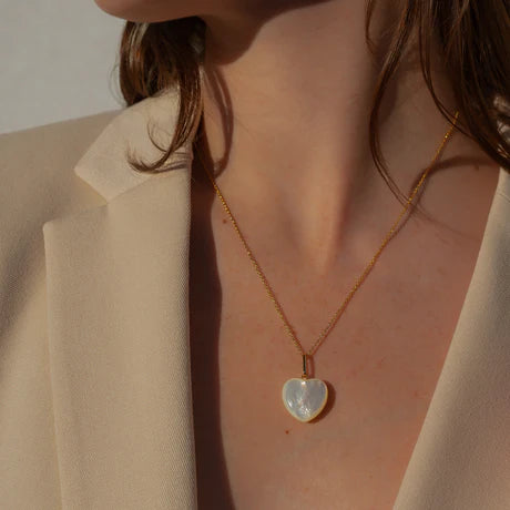 GEMMA MOTHER OF PEARL HEART NECKLACE